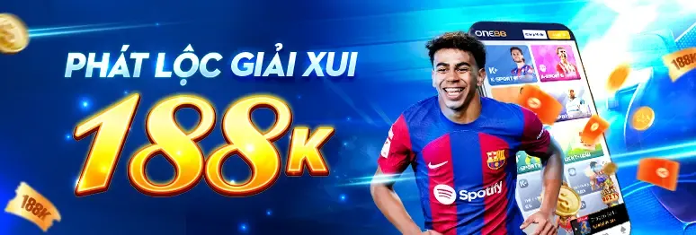 Người chia bài chuyên nghiệp tại bàn Baccarat trực tiếp
